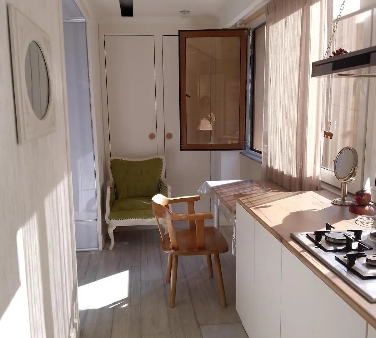 Apartment - Room With The Host Baku